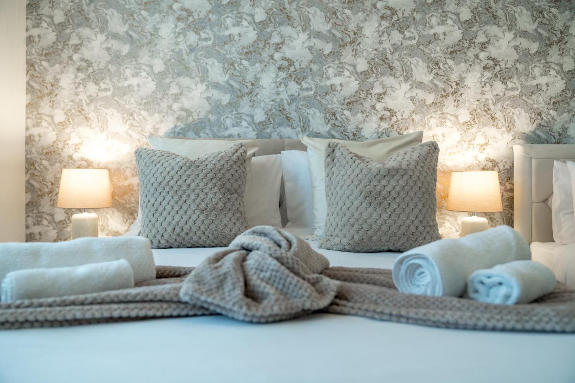 Lux 3Bed Near Wembley With Parking By Oceana Group - Sleeps 8 Harrow Exterior foto
