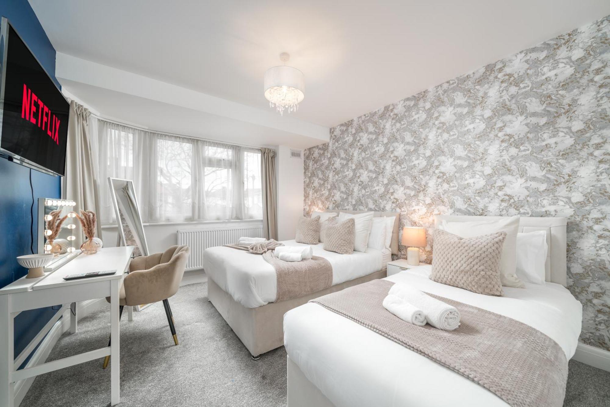 Lux 3Bed Near Wembley With Parking By Oceana Group - Sleeps 8 Harrow Exterior foto